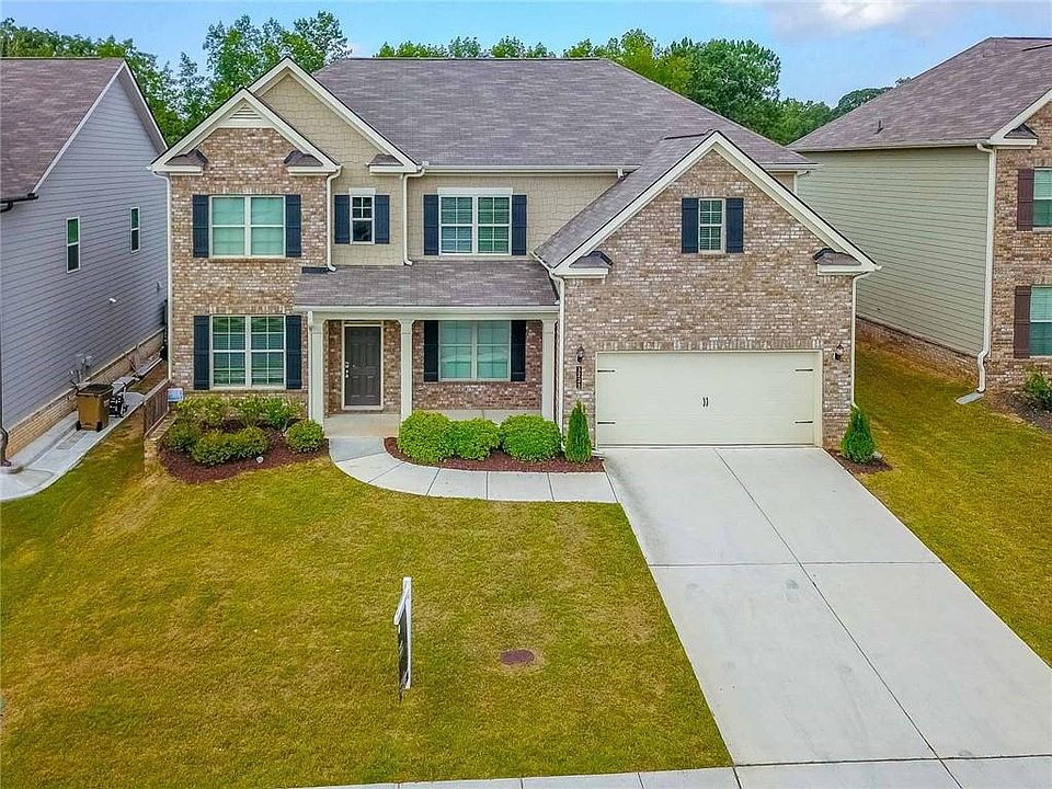 1st image of 3233 Long Creek Dr