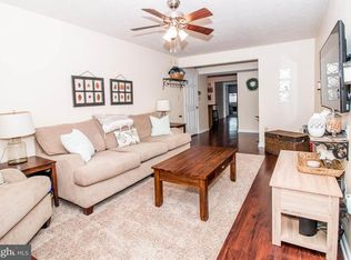 404 Springbrook Ct, Hanover, PA 17331