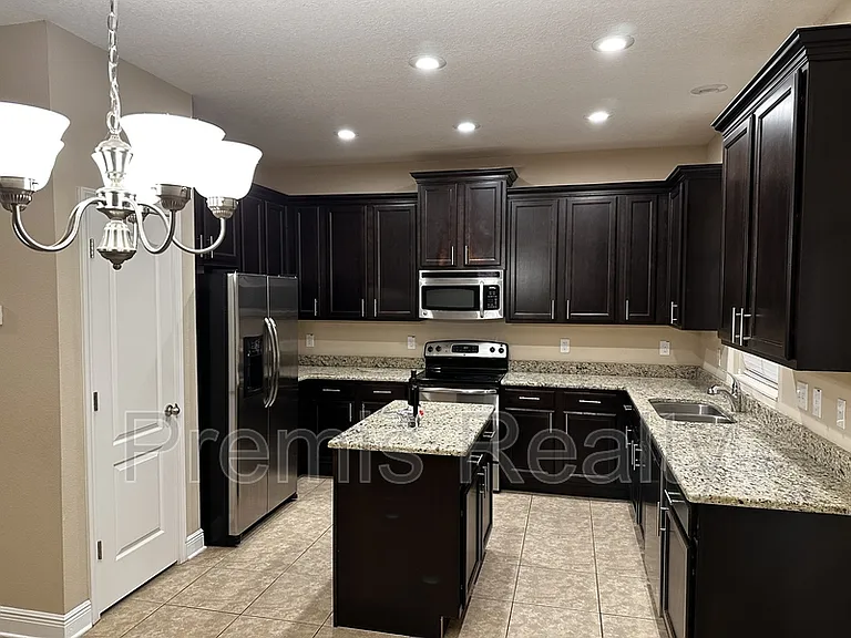 11875 77th Ct — Photo 9