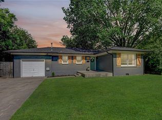 9310 Essex Ave, The Village, OK 73120