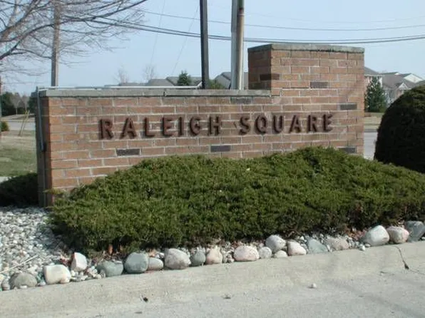 17845 Rudgate St, Southgate, MI 48195