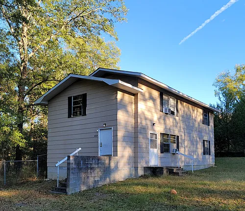 420 Crout Rd #B Photo 1