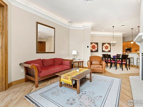 5th image of 224 Canyon Ave #306