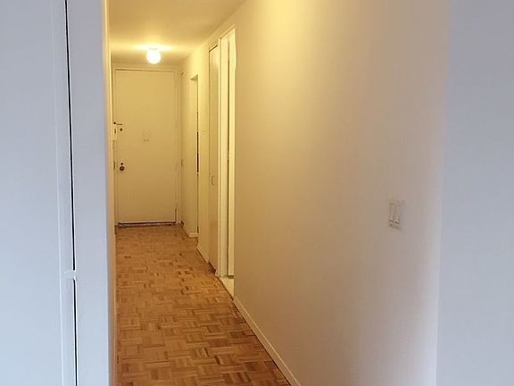 4th image of 350 W 50th St APT 3K