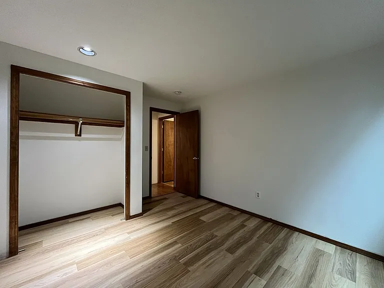 4737 SW Pendleton St — Photo 32