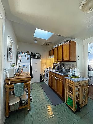 2nd image of 471 9th St Floor 3