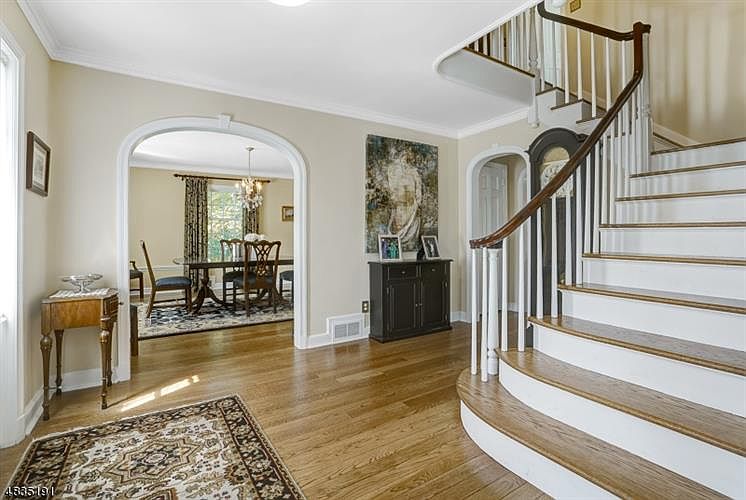 1st image of 505 Hartford Ct
