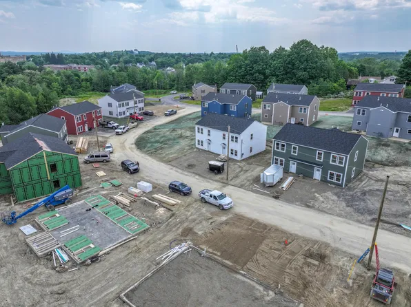 40 Firefly Lane, Bangor, ME 04401