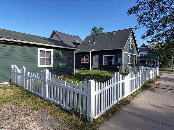 4th image of 4661 Montrose Dr