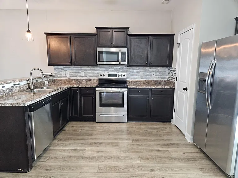 511 Justice Farm Dr — Photo 5