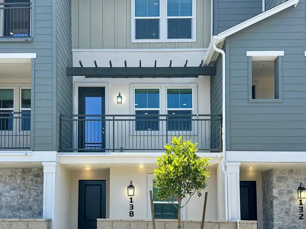 (undisclosed Address), Compton, CA 90220