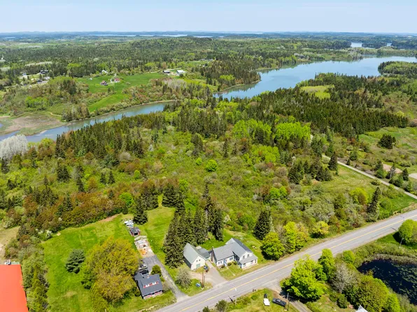893 County Road, Lubec, ME 04652