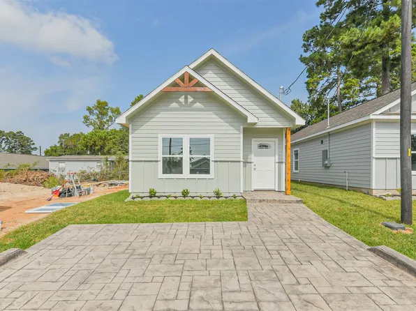 16922 W Forrestal, Montgomery, TX 77316