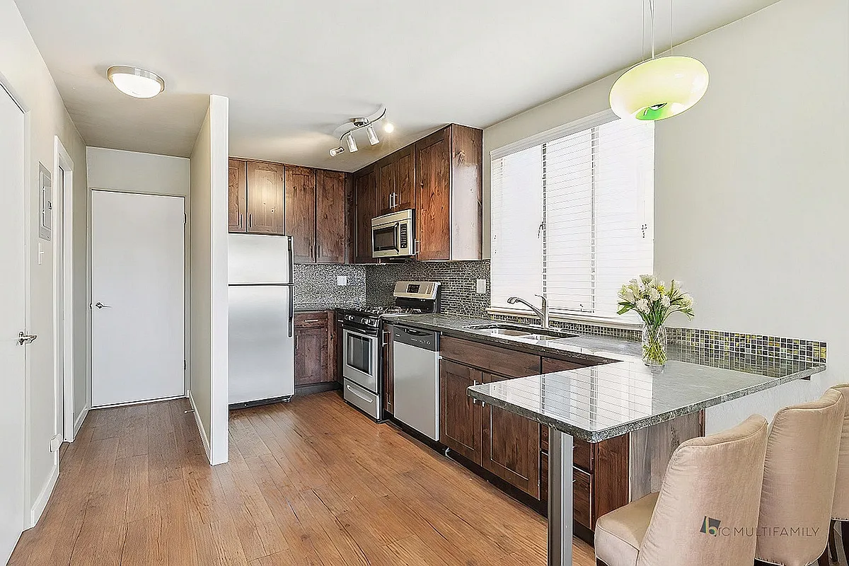 Kitchen - 59 N Ogden St
