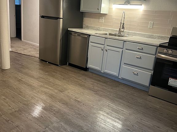 2nd image of 611 W 22nd St