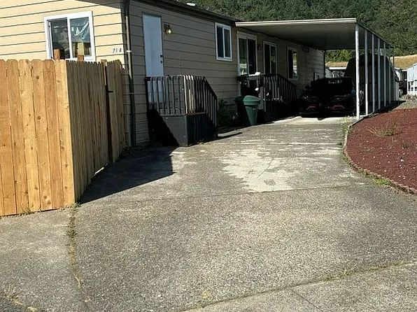 714 Shadow Ranch Ln, Roseburg, OR 97470