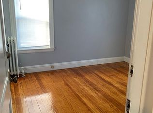975 Middlesex St #2, Lowell, MA 01851