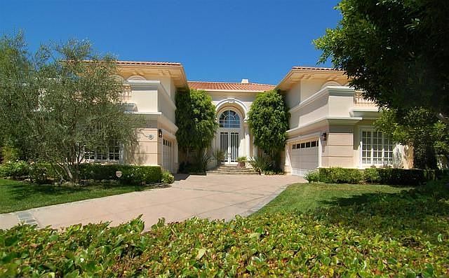 2nd image of 3817 Winford Dr