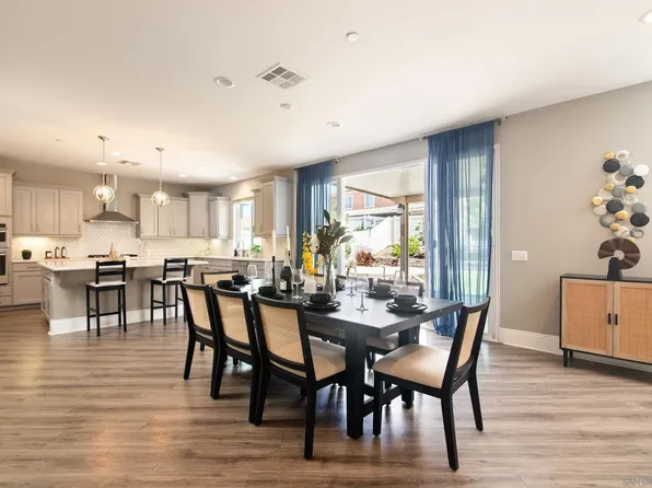 30580 Hawkscrest Rd, Murrieta, CA 92563