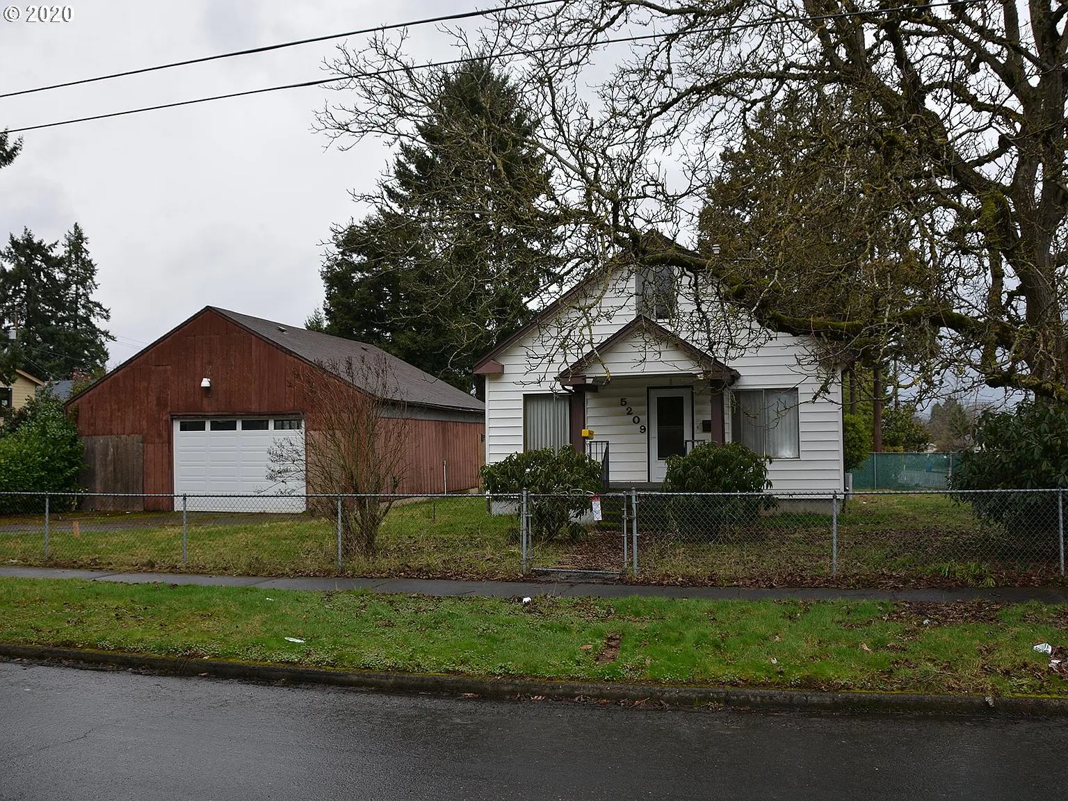 5209 N Hudson St photo 1