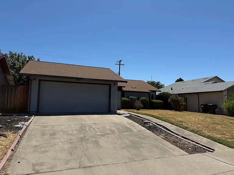 3789 Rock Island Dr — Photo 1