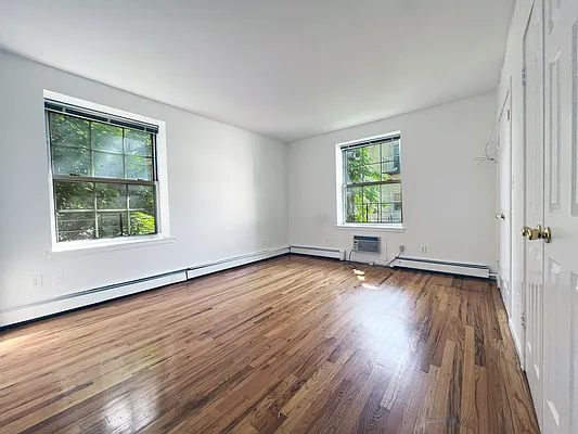 Rented by Bohemia Realty Group | media 18