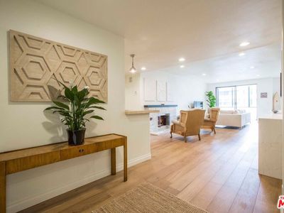 310 Tahiti Way APT 209, Los Angeles, CA, 90292