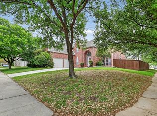 7917 Ocean Dr, Fort Worth, TX 76123