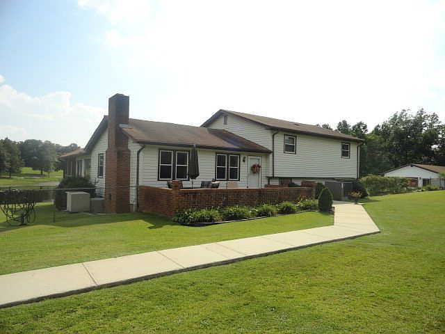 1st image of 137 Earl Roscoe Dr