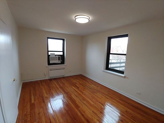 3rd image of 7311 Bell Blvd APT 4D