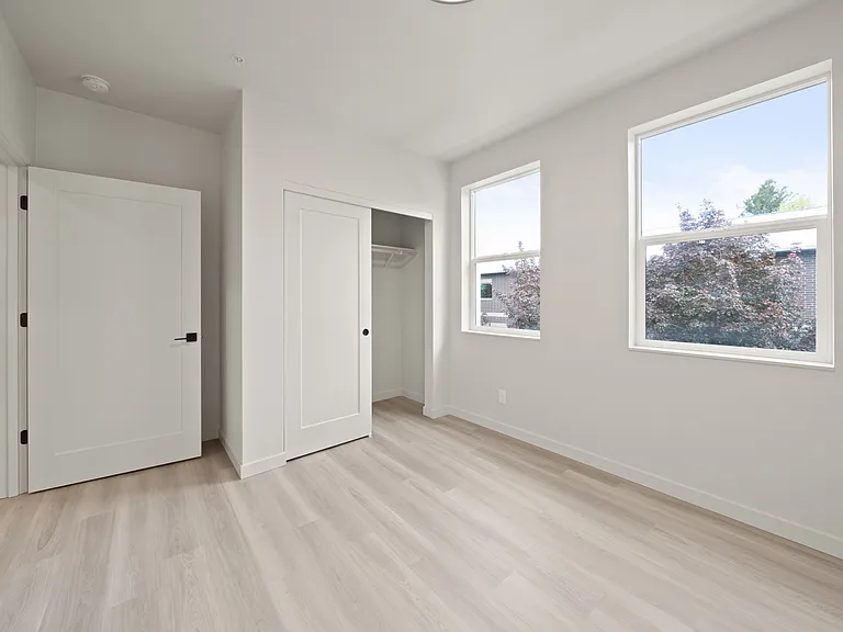 7044 SW Gonzaga St #304 — Photo 13