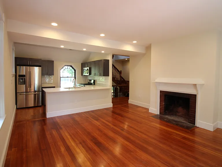 49 Beech Glen St #2 — Photo 1