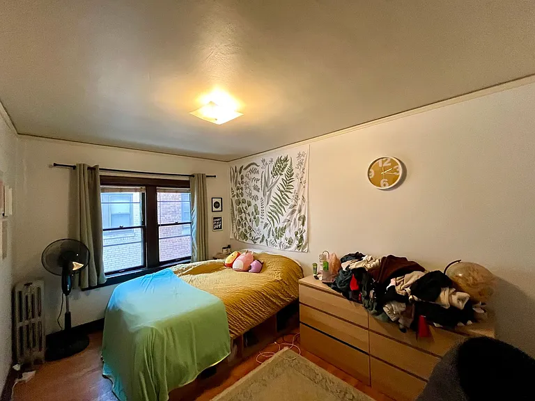4468 N Oakland Ave — Photo 6