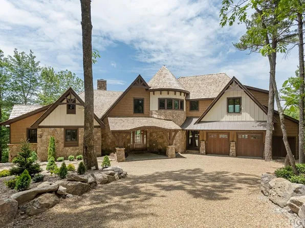 678 Parsons View, Cashiers, NC 28717