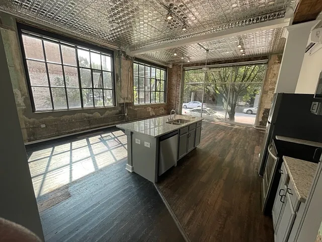 Fulton Supply Lofts