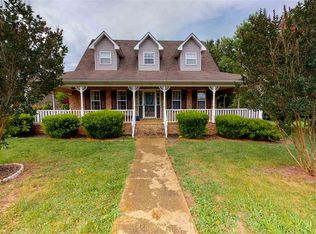 185 Cloverfield Ln, Mc Kenzie, TN 38201