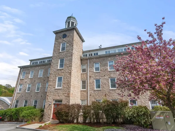 7 S Stone Mill Dr APT 412, Dedham, MA 02026