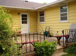 1518 15th St NE, Rochester, MN 55906