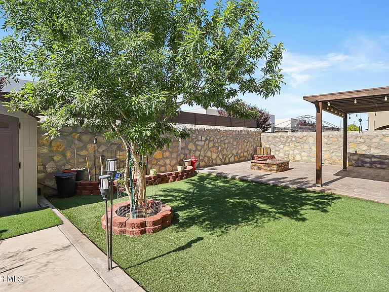 13221 Pocklington Rd — Photo 37