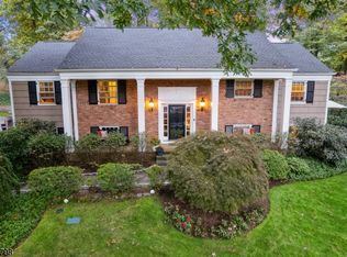 106 Sunset Dr, Chatham, NJ