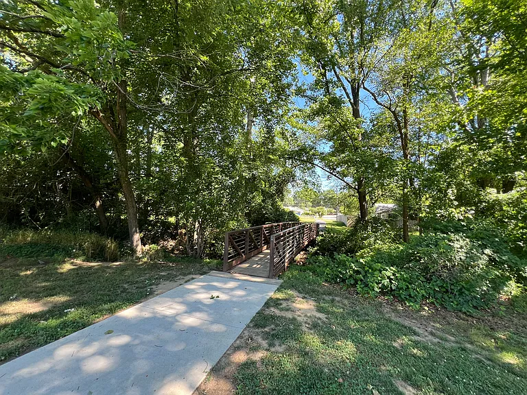 7617 Allendale Dr — Photo 64