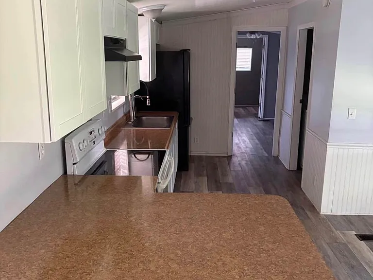 1717 Brian Way — Photo 3