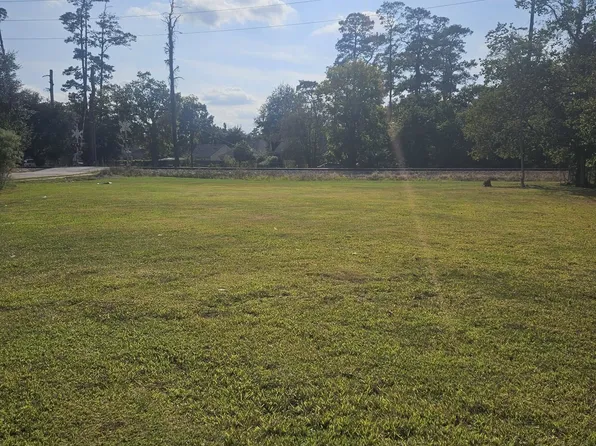 4463 Harding Dr, Beaumont, TX 77703