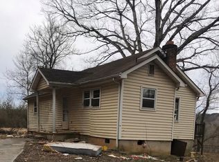 5176 Appalachian Dr, Fieldale, VA 24089