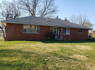 110 Community Ave, Brussels, IL 62013