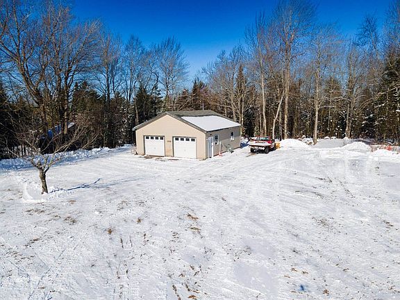 2nd image of 311 Phinney Farm Rd