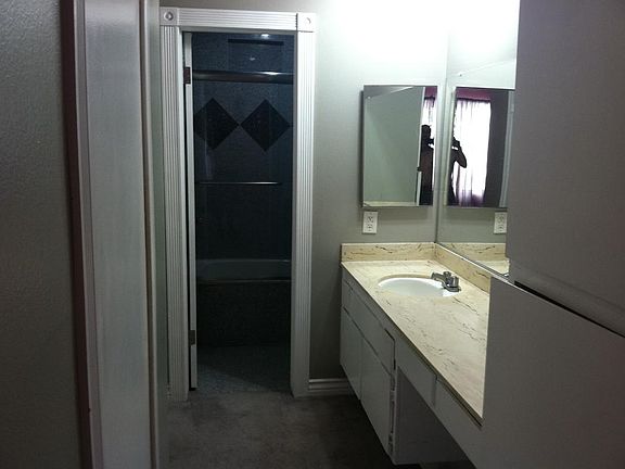 2 hallway & bathroom
