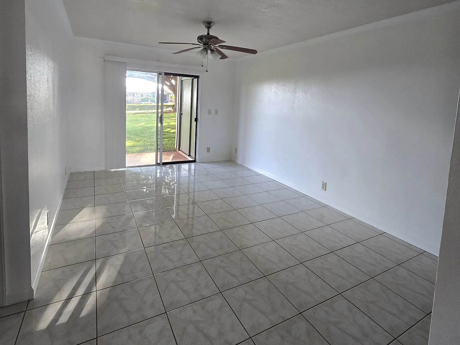 2 bed, 803 sqft, $2,850 — Photo 3