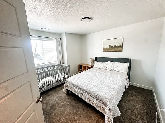 5th image of 2328 N White Cliff Dr