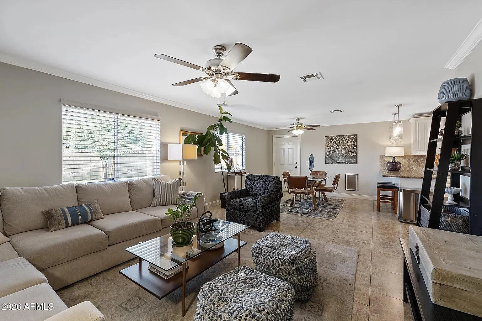 3 bed, 2.0 bath, 1600 sqft, $3,250 — Photo 4